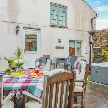 4 Bed In Oc-e30633 Richmond (North Yorkshire)