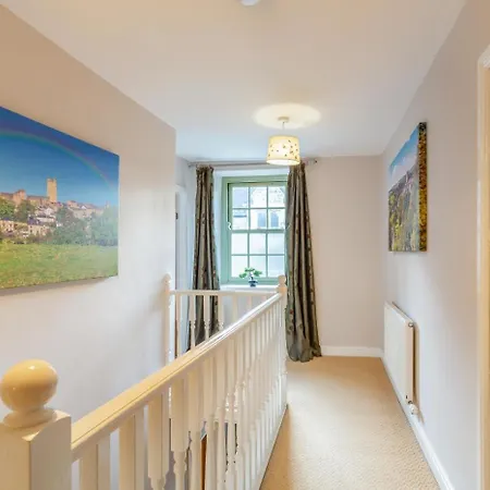 4 Bed In Oc-e30633 Richmond (North Yorkshire)